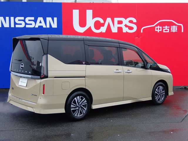 セレナ1.4 e-POWER ハイウェイスターV