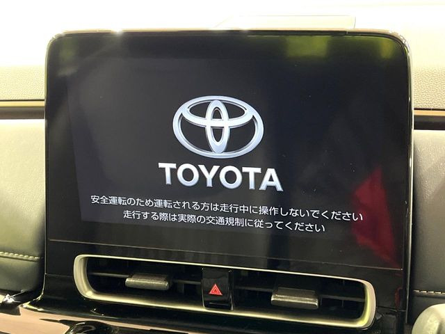 �y10.5�C���` �f�B�X�v���C�I�[�f�B�I�z���ʂ̃f�B�X�v���C��AppleCarPlay��AndroidAuto�����p�\�B�傫�ȉ�ʂŃX�}�z�i�r�A�v���������p���������܂���