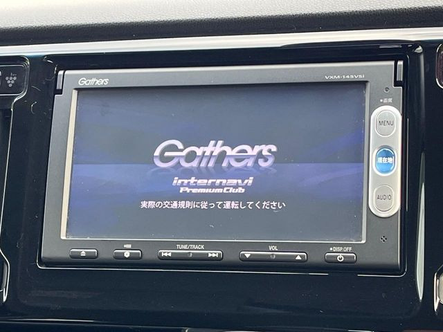 �y�����i�r�z�l�C�̏����i�r�𑕔����Ă���܂��B�i�r�̎g���₷���͂������A�I�[�f�B�I�@�\���[��!�L�����v�◷�s�͂������A�ʋ΂┃�����ȂǕ��i�̃h���C�u���y�����Ȃ�͂���