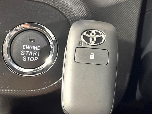 �y�X�}�[�g�L�[�z�J�o����|�P�b�g�ɓ��ꂽ�܂܂ł��h�A�̎{���E�������\�ȃX�}�[�g�L�[�𑕔��B�G���W���̃I���E�I�t�����J�M�����o���K�v����������Ƃ��Ă��֗��ł���