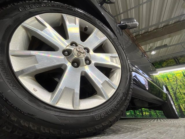 �y����18�C���`�A���~�z�C�[���z�O�ςɃ}�b�`���������A���~�z�C�[���𑕒����Ă���܂��B�e��ЊO�A���~�z�C�[����A�X�^�b�h���X�^�C�����戵�����Ă���܂��B���񂲑��k����������