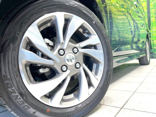 �y����15�C���`�A���~�z�C�[���z�O�ςɃ}�b�`���������A���~�z�C�[���𑕒����Ă���܂��B�e��ЊO�A���~�z�C�[����A�X�^�b�h���X�^�C�����戵�����Ă���܂��B���񂲑��k����������