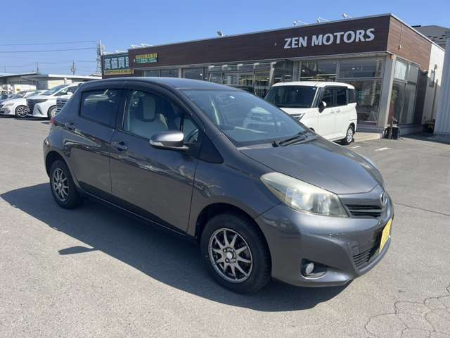 ヴィッツ1.3 F 4WD