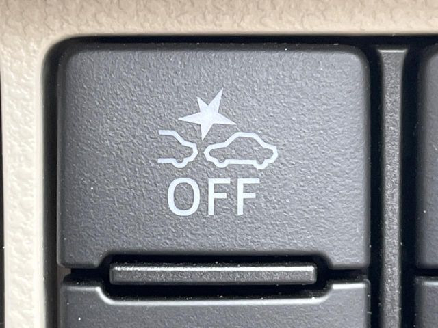 �y�X�}�[�g�A�V�X�g�z���s���ɑO���̎ԗ�����F�����A�Փ˂������Ȏ��͌x��ƃu���[�L�ŏՓˉ���Ɣ�Q�y�����A�V�X�g�B�����S�Ƀh���C�u�����y���݂��������܂��B