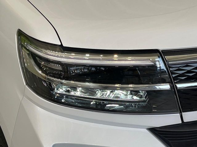 �yLED�w�b�h���C�g�z���V����ԑ��s�����ǍD�Ȏ��E���m�ۂ����S���ĉ^�]�ł��鍂�P�xLED�w�b�h���C�g�𑕔�!�_�����x�������A����d�͂��}�����Ă��܂��B