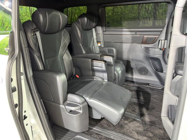 ���ڒ����̓E�H�[�N�X���[�ƂȂ��Ă���܂��B���ڂƎO��ڂ̈ړ�����~�肪�Ƃ��Ă��y�ɂȂ�̂ŁA���~��̍ۂ��X�g���X�������邱�Ƃ͂���܂����