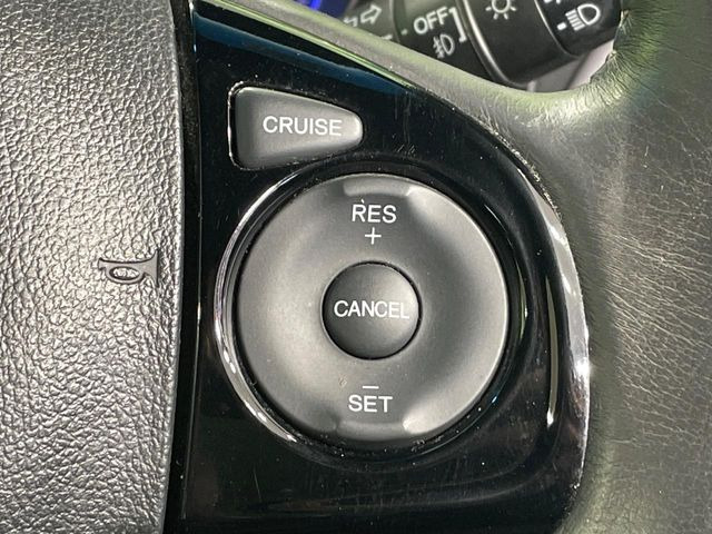 �y�N���[�Y�R���g���[���z�������H�����N���N���s�B�A�N�Z���𗣂��Ă���葬�x�ő��s���ł��A�������^�]���̕��S���y��!�����E�������ȒP�ȃX�C�b�`����Œ����ł��܂��B