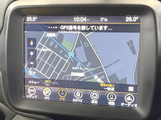 �������i�r:��̊��̂���i�r�́A����������ԓ������o���Ă���܂��B�I�[�f�B�I�@�\���[�����Ă���܂��̂ŁA�^�]�����y���߂܂���