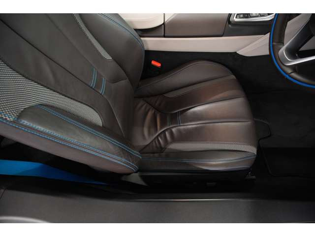 -�G�N�X�N���[�V�u�i�`���������U�[(�_���x���M�A�u���E��)/�N���X�A�N�Z���g�V�[�g -�_���x���M�A�u���E��/�J�����X�p�C�X�O���[�C���e���A