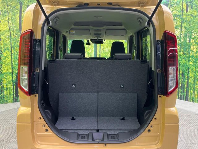 ���i�̂���������ʋ΁A���}���ɏ\���ȉ׎��X�y�[�X���m�ۂ��Ă���܂��B�Z�J���h�V�[�g��|���ƁA�傫�ȉו��̐ύڂ��\�ł���