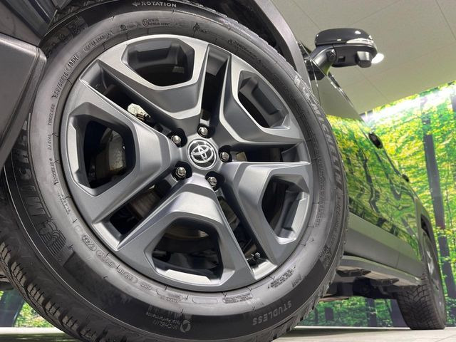 �y����19�C���`�A���~�z�C�[���z�O�ςɃ}�b�`���������A���~�z�C�[���𑕒����Ă���܂��B�e��ЊO�A���~�z�C�[����A�X�^�b�h���X�^�C�����戵�����Ă���܂��B���񂲑��k����������