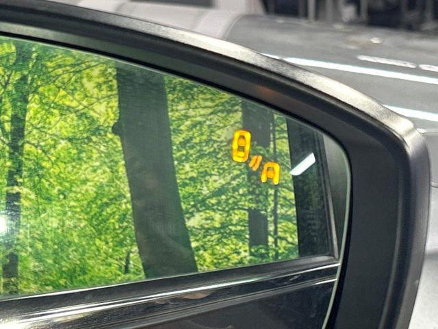 �y�u���C���h�X�|�b�g���j�^�����O�z���s���A�h�A�~���[�̎��p�ɂȂ�₷���ӏ��Ɍ㑱�Ԃ��ڋ߂���ƃT�C�h�~���[�t�߂Ɍx����\���A�h���C�o�[�ɒ��ӊ��N�����Ă���܂��B