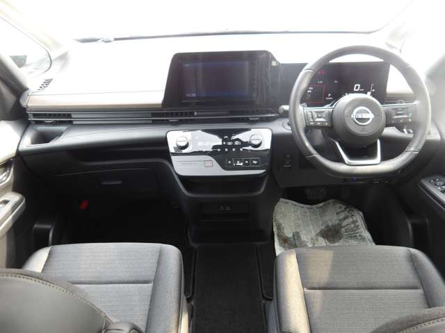 セレナ2.0 ハイウェイスターV 4WD