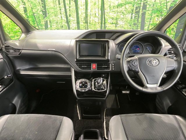 ヴォクシー1.8 ハイブリッド ZS 煌III