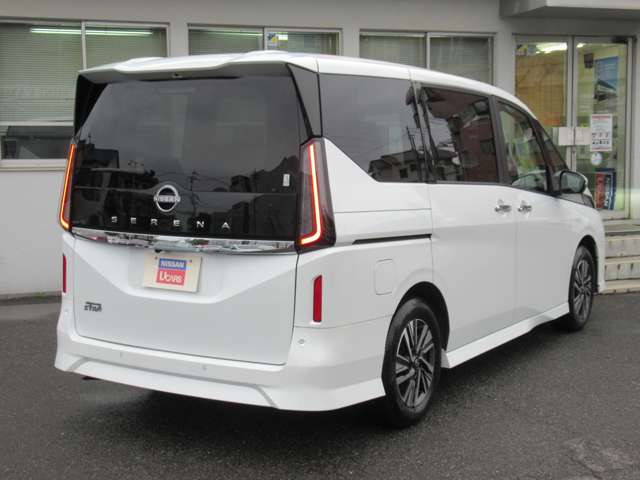 セレナ2.0 ハイウェイスターV