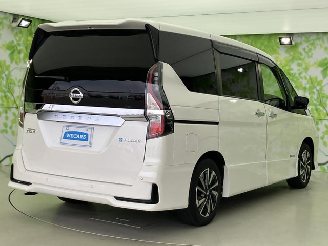 セレナ1.2 e-POWER ハイウェイスターV