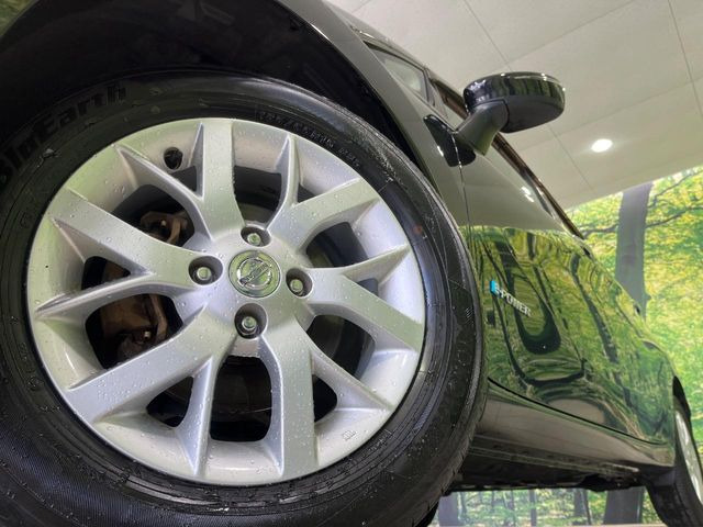 �y����15�C���`�A���~�z�C�[���z�O�ςɃ}�b�`���������A���~�z�C�[���𑕒����Ă���܂��B�e��ЊO�A���~�z�C�[����A�X�^�b�h���X�^�C�����戵�����Ă���܂��B���񂲑��k����������