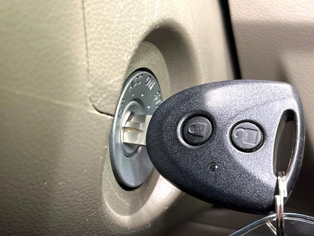 �y�L�[���X�z�������ꂽ�ꏊ����ł��{�^����Ńh�A�̊J���E�{�����ł���̂łƂ��Ă��֗�!�h�A�̌�������ɏ������邱�Ƃ�����܂����