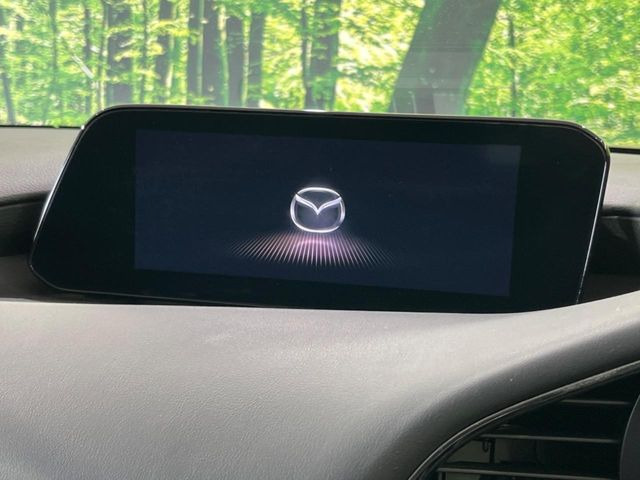 �y8.8�C���`�}�c�_�R�l�N�g�z�ԓ��̕��͋C�Ƀ}�b�`������^�̃f�B�X�v���C�B�X�}�z�ڑ��ł̃i�r�g�p��Bluetooth�Đ����A�l�X�ȋ@�\���y���߂܂��B�����I�ȃ_�C�������삪�\�ŁA�g��������ǍD�ł��B