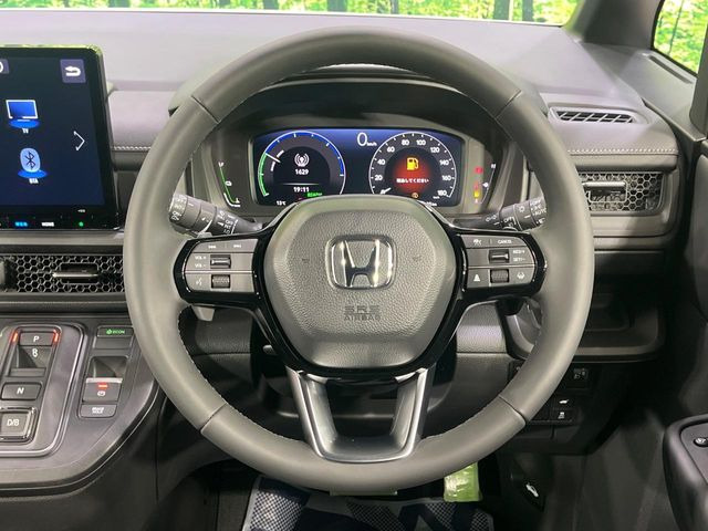 �y�����v�����X�e�A�����O�z�㎿�Ȋv���g�p���邱�ƂŁA��ɂ����������݂ƂĂ��^�]���₷���n���h���ł���