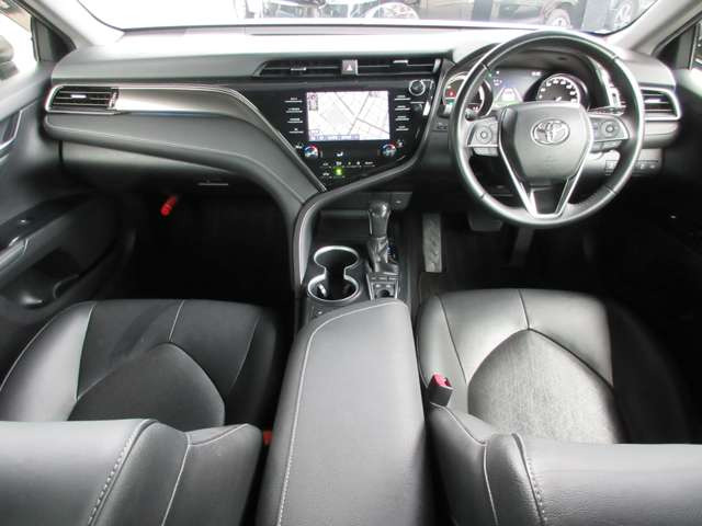 カムリ2.5 WS ブラック エディション