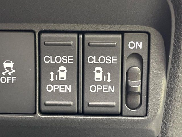 �y�����p���[�X���C�h�h�A�z�X�}�[�g�L�[��^�]�Ȃ̃X�C�b�`�Ō�ȗ����X���C�h�h�A�̊J���\���d��������͂����ăh�A���J����K�v�������A�����Ȃ��q�l�ł��ȒP�ɊJ���߂ł����K�ł���