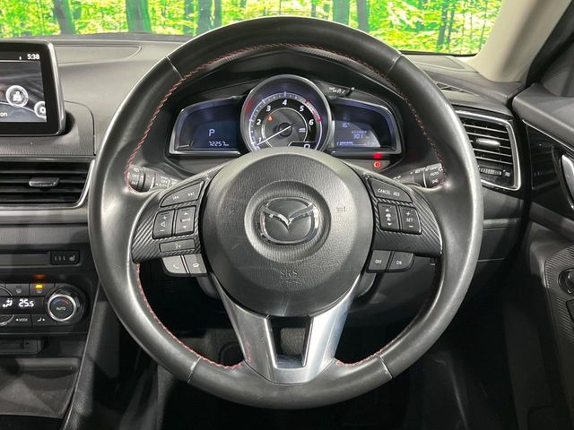 �y�����v�����X�e�A�����O�z�㎿�Ȋv���g�p���邱�ƂŁA��ɂ����������݂ƂĂ��^�]���₷���n���h���ł���