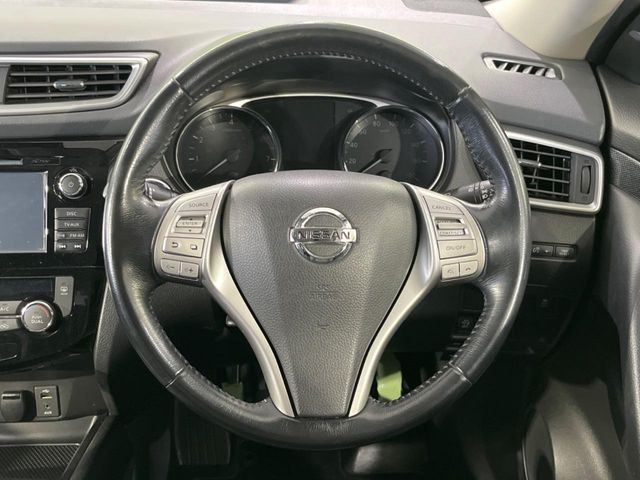 �y�����v�����X�e�A�����O�z�㎿�Ȋv���g�p���邱�ƂŁA��ɂ����������݂ƂĂ��^�]���₷���n���h���ł���