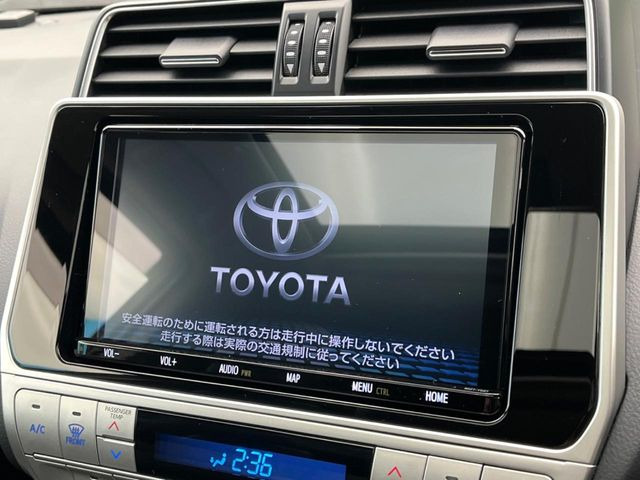 �y�����i�r�z�l�C�̏����i�r�𑕔����Ă���܂��B�i�r�̎g���₷���͂������A�I�[�f�B�I�@�\���[��!�L�����v�◷�s�͂������A�ʋ΂┃�����ȂǕ��i�̃h���C�u���y�����Ȃ�͂���