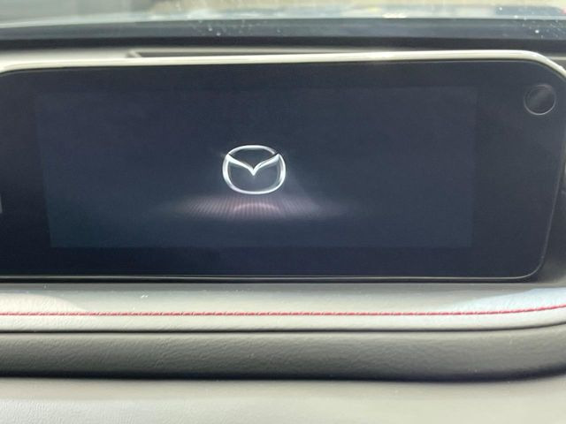 �y8.8�C���`�}�c�_�R�l�N�g�z�ԓ��̕��͋C�Ƀ}�b�`������^�̃f�B�X�v���C�B�X�}�z�ڑ��ł̃i�r�g�p��Bluetooth�Đ����A�l�X�ȋ@�\���y���߂܂��B�����I�ȃ_�C�������삪�\�ŁA�g��������ǍD�ł��B