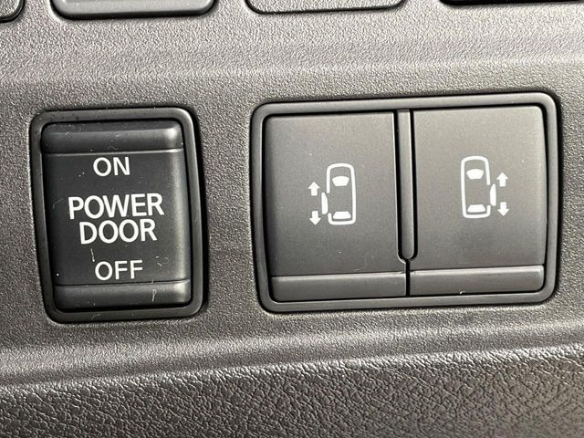 セレナ1.2 e-POWER XV