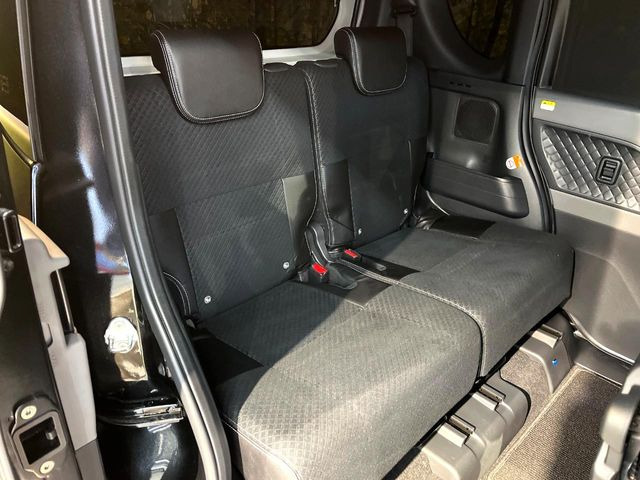 �L�X�Ƃ���2��ڃV�[�g�͋��Z���������A���S�n�����K!�F�B��Ƒ��Ƃ̂��o�����ɂ҂�����ł��B�x�r�[�V�[�g��`���C���h�V�[�g�g�p�������K�ɂ��߂�������������\���ȋ�Ԃ��m�ۂ��Ă��܂��B