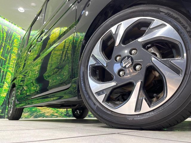 �y����15�C���`�A���~�z�C�[���z�O�ςɃ}�b�`���������A���~�z�C�[���𑕒����Ă���܂��B�e��ЊO�A���~�z�C�[����A�X�^�b�h���X�^�C�����戵�����Ă���܂��B���񂲑��k����������