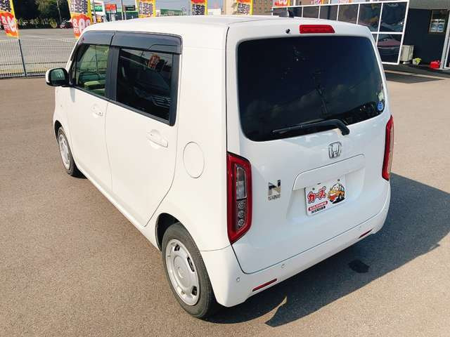 ���X�ł͌y�����Ԃ��畁�ʎԂ܂ŕ��L���I�[�����[�J�[�̎Ԏ�E�F�E�O���[�h��L�x�ɑ����Ă���܂��B