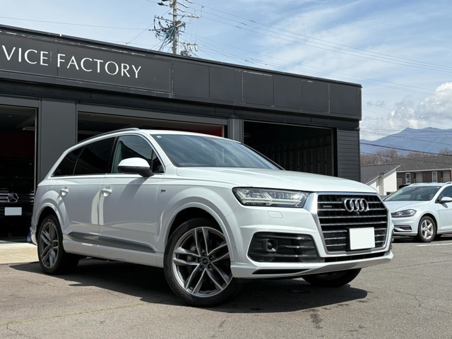Q73.0 TFSI クワトロ Sラインパッケージ 4WD
