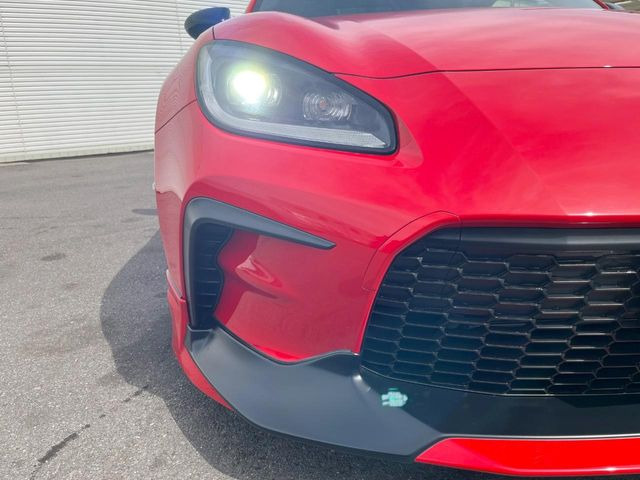 �yLED�w�b�h���C�g�z���V����ԑ��s�����ǍD�Ȏ��E���m�ۂ����S���ĉ^�]�ł��鍂�P�xLED�w�b�h���C�g�𑕔�!�_�����x�������A����d�͂��}�����Ă��܂��B