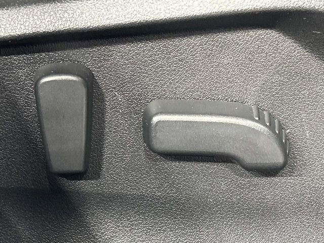 �y�p���[�V�[�g�z�X�C�b�`��ŊȒP�ɃV�[�g�̔��������\!�d��������͂�����܂���!���K�ȃV�[�g�|�W�V�����ɃZ�b�g���āA���K�ȃh���C�u�����y���݂��������B