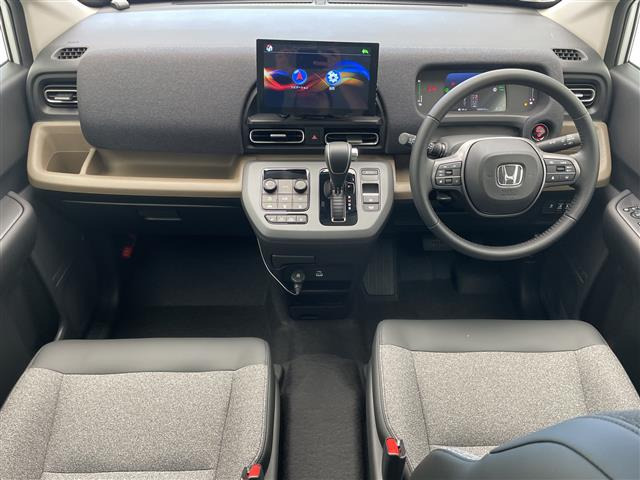 フリード1.5 e:HEV エアー EX