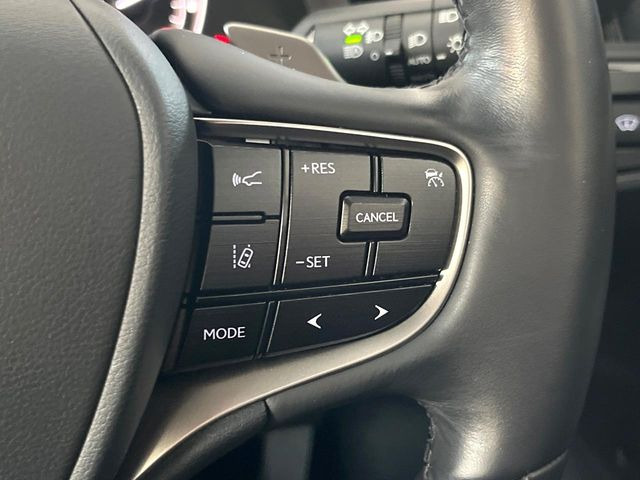 �y�v���N���b�V���Z�[�t�e�B�z�O���̎ԗ��������m���A�Փ˂������Ȏ��͌x��Œ��ӂ𑣂��A�u���[�L�𓥂ޗ͂��T�|�[�g�B�u���[�L�𓥂߂Ȃ������ꍇ�͏Փ˔�Q�y���u���[�L���쓮�A�Փˉ�����T�|�[�g���܂��B