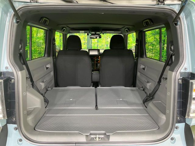 ���i�̂���������ʋ΁A���}���ɏ\���ȉ׎��X�y�[�X���m�ۂ��Ă���܂��B�Z�J���h�V�[�g��|���ƁA�傫�ȉו��̐ύڂ��\�ł���