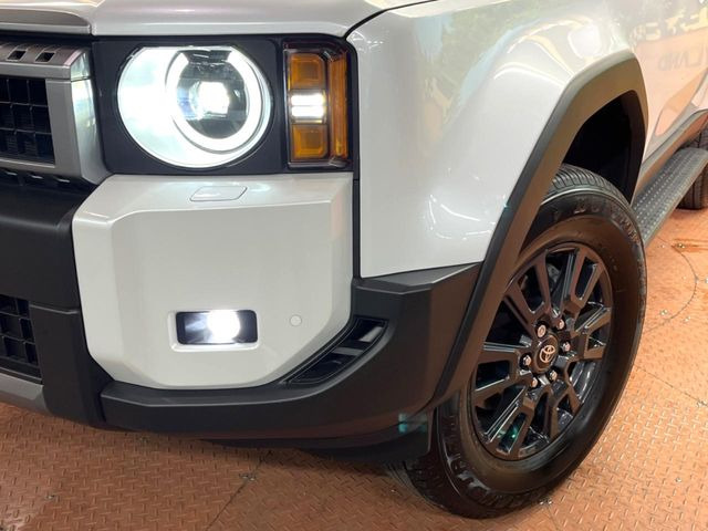 �yLED�w�b�h���C�g�z���V����ԑ��s�����ǍD�Ȏ��E���m�ۂ����S���ĉ^�]�ł��鍂�P�xLED�w�b�h���C�g�𑕔�!�_�����x�������A����d�͂��}�����Ă��܂��B