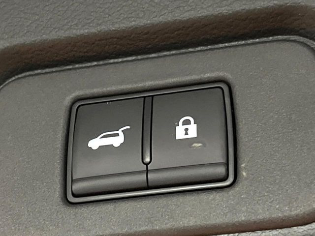 �y�p���[�o�b�N�h�A�z�X�}�[�g�L�[��^�]�Ȃ̃{�^�������������Ń��A�Q�[�g�������ŊJ���܂�!�ו��������Ă��鎞��A�����ʒu�ɂ���o�b�N�h�A��߂�ۂɕ֗��ȋ@�\�ł���