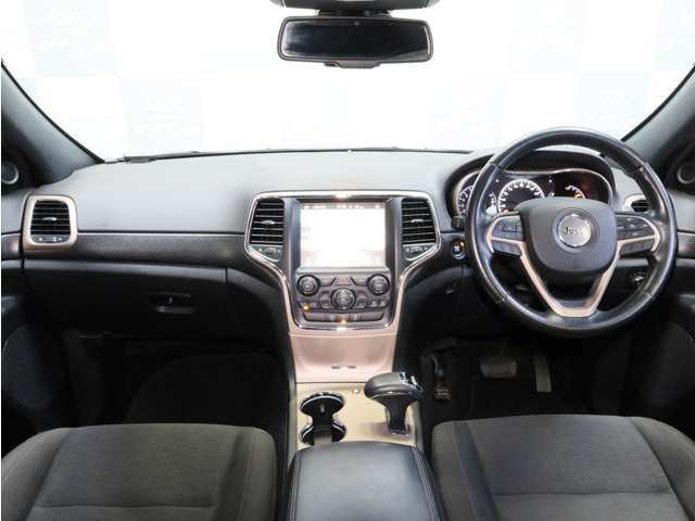 グランドチェロキーラレード 4WD