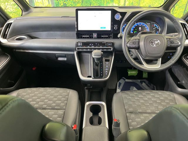 ヴォクシー1.8 ハイブリッド S-Z