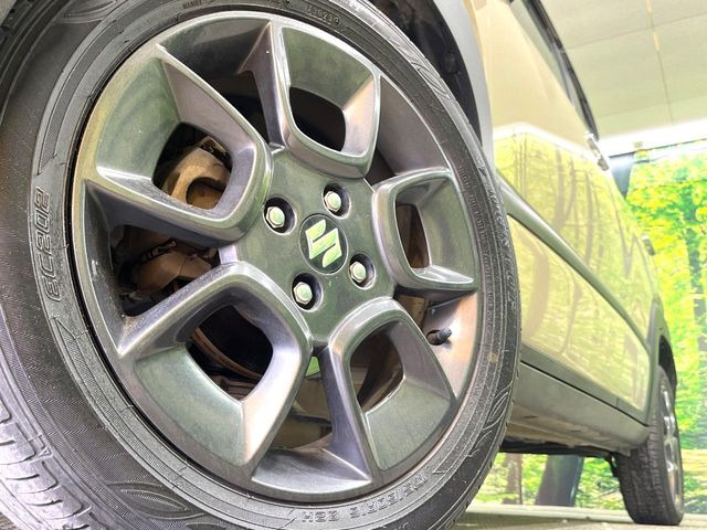 �y����16�C���`�A���~�z�C�[���z�O�ςɃ}�b�`���������A���~�z�C�[���𑕒����Ă���܂��B�e��ЊO�A���~�z�C�[����A�X�^�b�h���X�^�C�����戵�����Ă���܂��B���񂲑��k����������