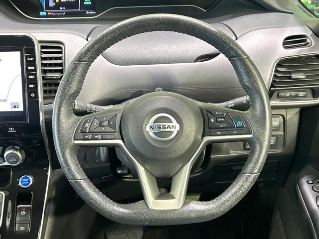 �y�����v�����X�e�A�����O�z�㎿�Ȋv���g�p���邱�ƂŁA��ɂ����������݂ƂĂ��^�]���₷���n���h���ł���