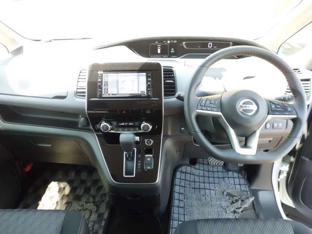 セレナ2.0 ハイウェイスターV 4WD