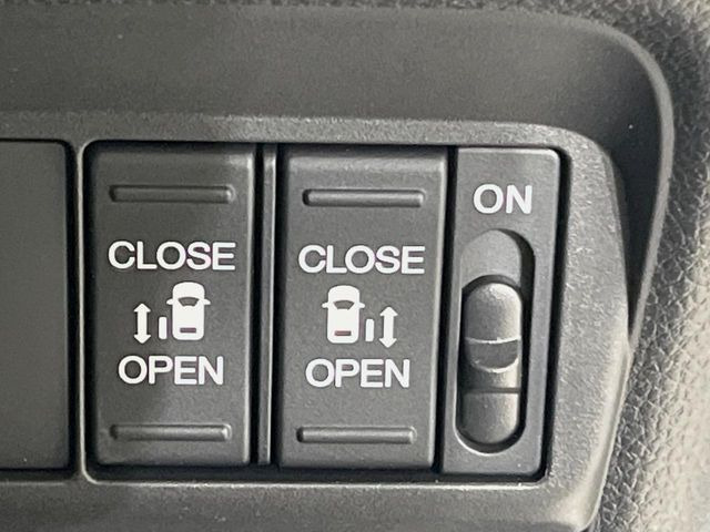 �y�����p���[�X���C�h�h�A�z�X�}�[�g�L�[��^�]�Ȃ̃X�C�b�`�Ō�ȗ����X���C�h�h�A�̊J���\���d��������͂����ăh�A���J����K�v�������A�����Ȃ��q�l�ł��ȒP�ɊJ���߂ł����K�ł���