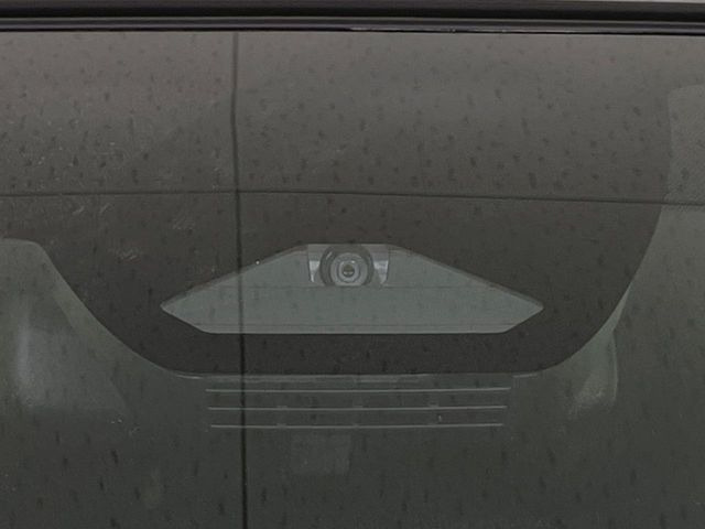 �y�g���^�Z�[�t�e�B�Z���X�z���s���ɑO���̎ԗ�����F�����A�Փ˂������Ȏ��͌x��ƃu���[�L�ŏՓˉ���Ɣ�Q�y�����A�V�X�g�B�����S�Ƀh���C�u�����y���݂��������܂��B