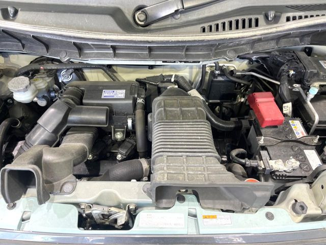 親切・丁寧な専門メカニックスタッフが応対!・車検・点検整備・事故等の修理などアフターサービスも安心。お車のカスタマイズもネクステージのサービススタッフまでご相談ください!